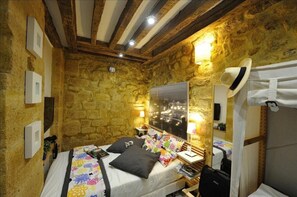 1 Schlafzimmer, Zimmersafe, Bügeleisen/Bügelbrett, kostenloses WLAN