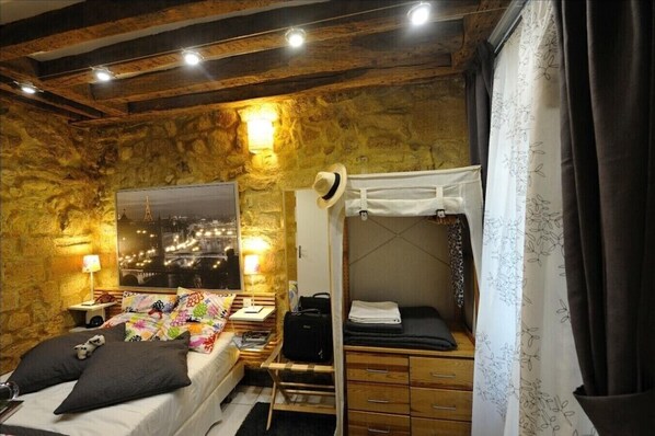 1 Schlafzimmer, Zimmersafe, Bügeleisen/Bügelbrett, kostenloses WLAN