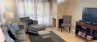 Lovely 2-bedroom mountain getaway – Only minutes to Old Town Pasadena.