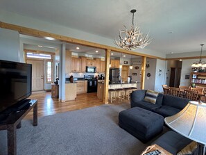 Smart TV, fireplace, video games, DVD player