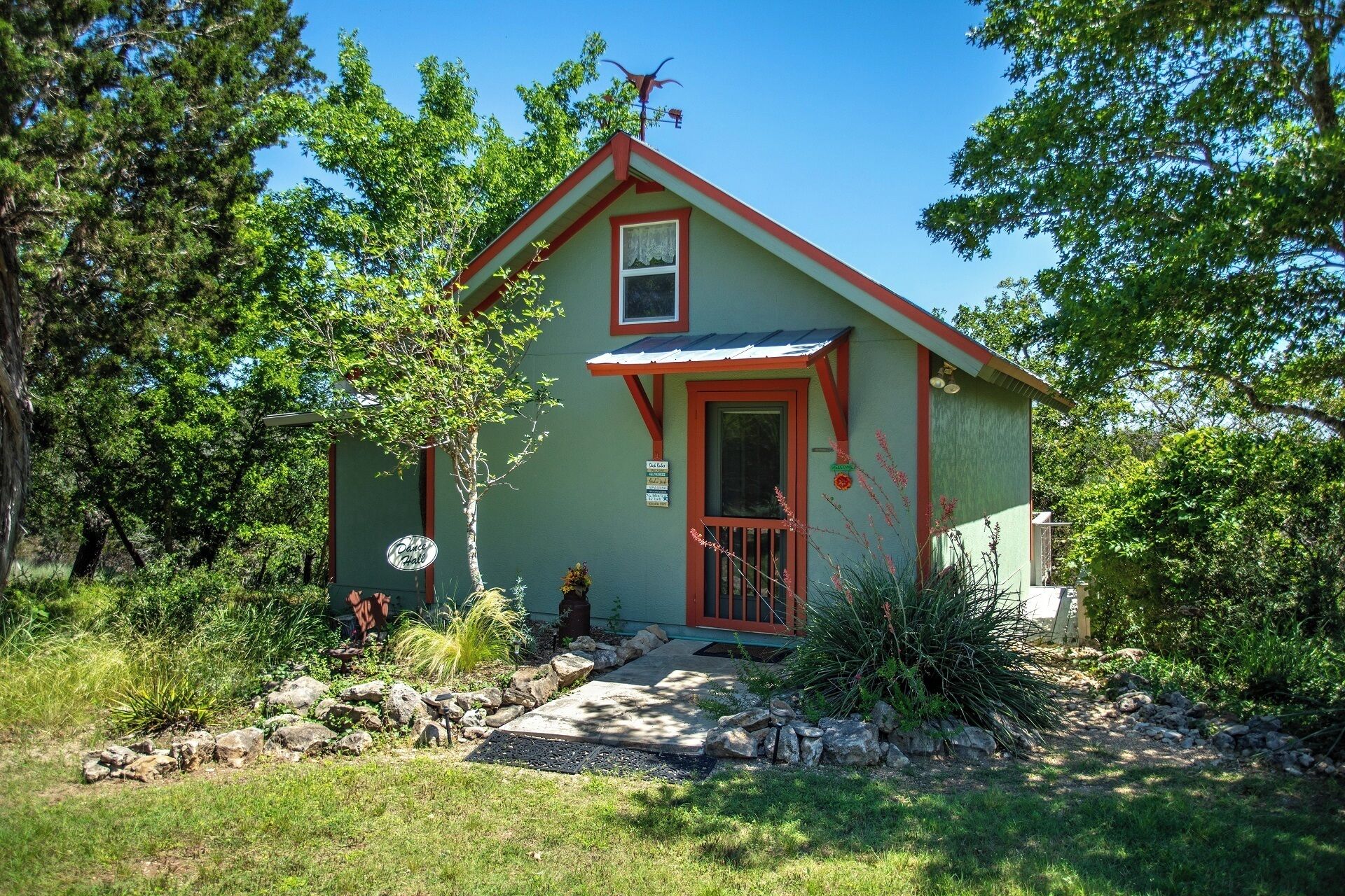 Dance Hall | Romantic Cabin for 2 | Close to Wineries | Peaceful Retreat