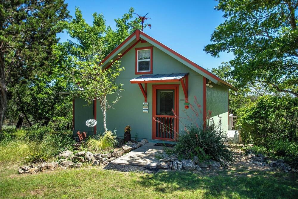 Dance Hall | Romantic Cabin for 2 | Close to Wineries | Peaceful Retreat