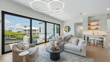 Smart TV, DVD player, books, offices