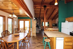 تناول الطعام