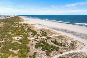 Beach nearby - Beach Block, Open Floor plan for entertainment, elevator & ocean views (Brigantine)