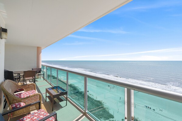 Property grounds - Splendid oceanfront retreat in a family resort + Free Attraction Tickets! (North Myrtle Beach)