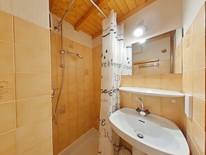 Bathroom - Studio/Cabin/Mezz 5 pers with shuttle, 600m from center - Le Grand-Bornand (Le Grand-Bornand)