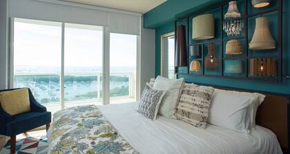 Coconut Grove Gorgeous Bay View 1/1.5 Condo Includes Parking