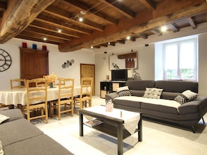TV, foosball, table tennis, stereo