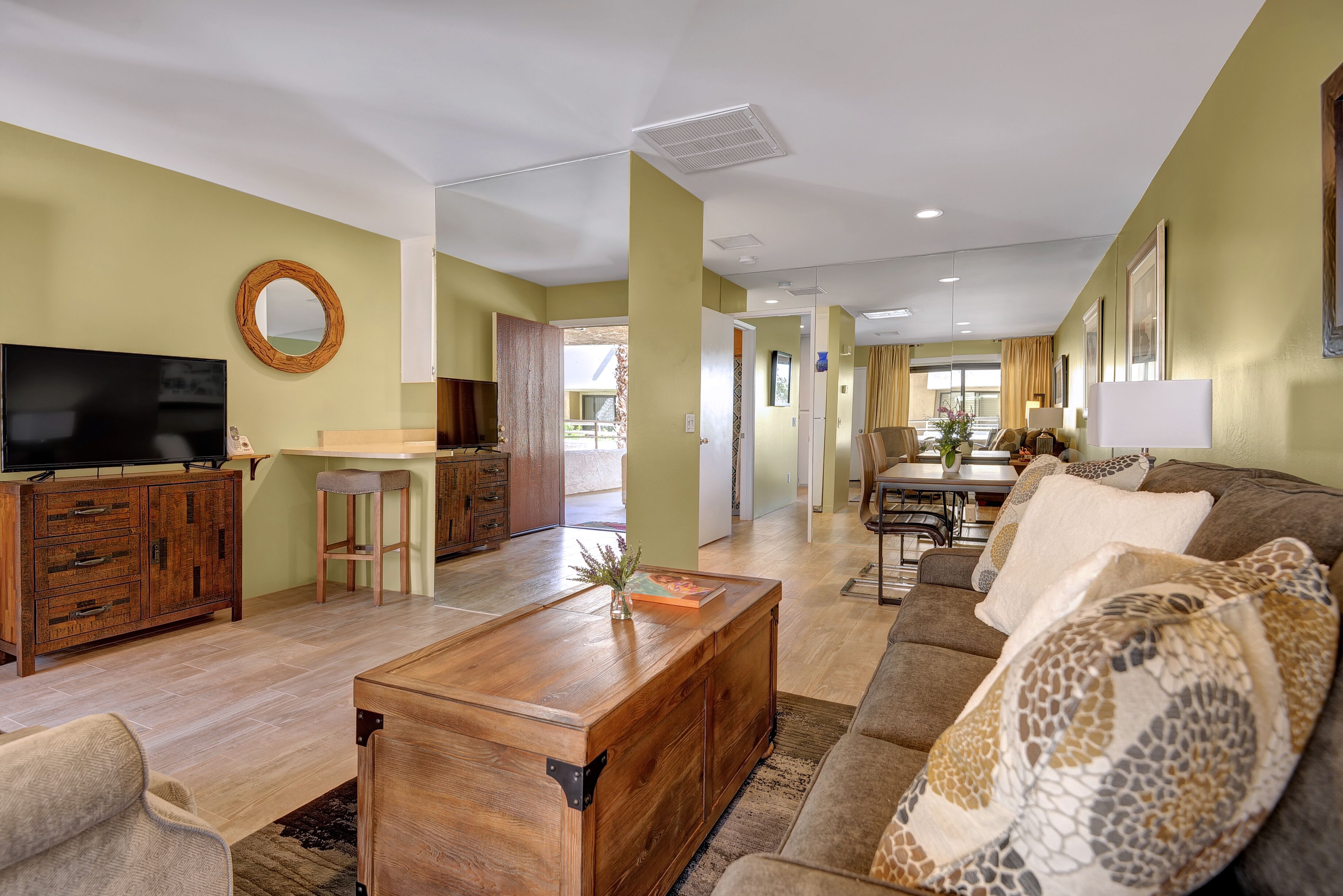 Downtown Pet Friendly Condo/Nicely Remodeled 1 bdrm +Tennis+Pool & Spa - Biarrit