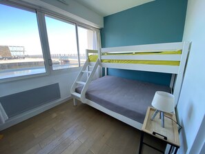 2 bedrooms, free WiFi