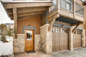 Exterior detail - Perfect Location~Steps 2 Main Village~River Run Townhome R42 by RedAwning (Keystone)