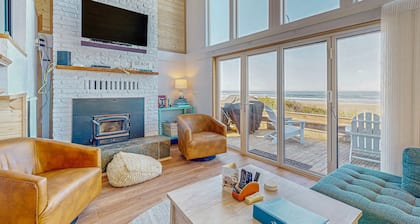 Modern Beach Home with Private Hot Tub & Sweeping Oceanfront Views - Dogs OK