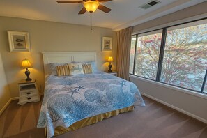 2 bedrooms, pillow-top beds, iron/ironing board, free WiFi