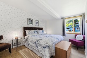 Unclassified image, 3 of 23, button