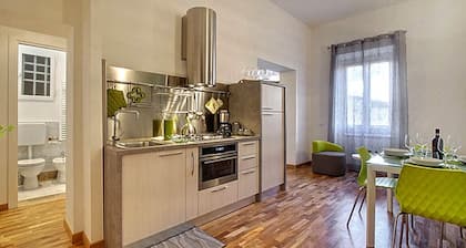 Elegant Apartment In The Noblest District Of Florence