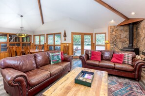 TV, fireplace, DVD player, table football