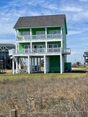 Exterior - 2 Story Upscale Beachfront House With unobstructed Beach Views from every room. (Crystal Beach)