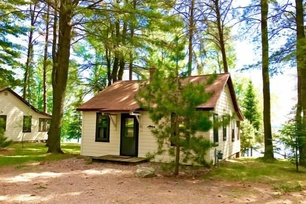 Lakefront Cabin #2 The Bluegill (173)