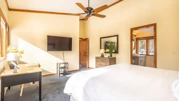 3 habitaciones, tabla de planchar con plancha, wifi y ropa de cama