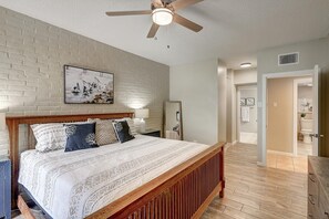 2 habitaciones, tabla de planchar con plancha y wifi gratis 