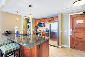 Microwave, oven, dishwasher, coffee/tea maker