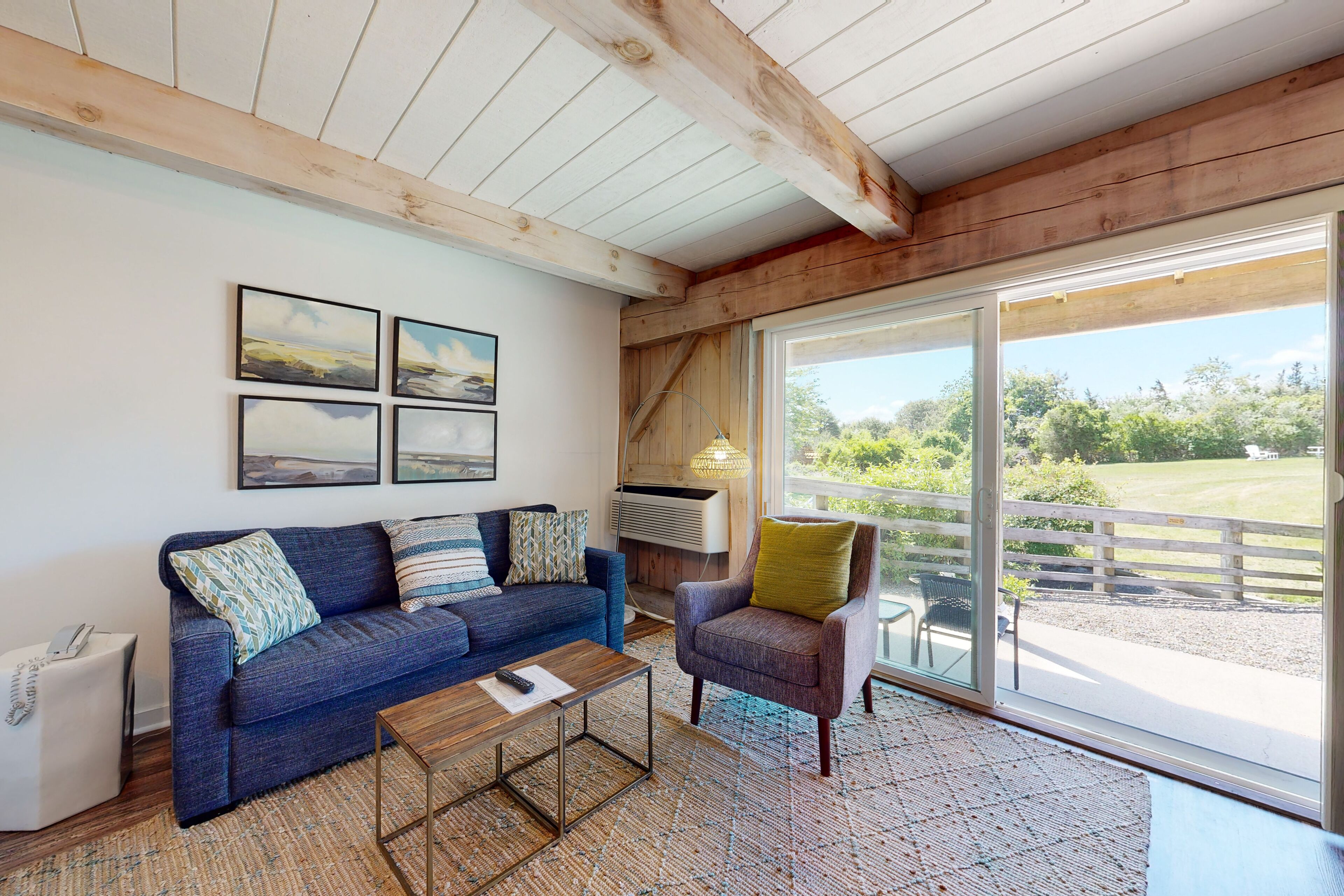 Comfortable & convenient Martha's Vineyard condo with pool - close to beach
