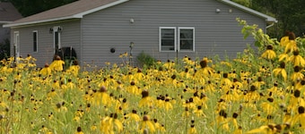 Peace on the Prairie — Quiet Nature Retreat on 24 Acres