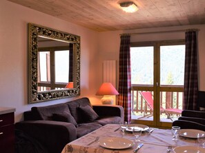 TV - 1-Bedroom Apartment with Balcony, Pets Allowed - Méribel (Méribel)