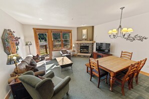 TV, fireplace, DVD player