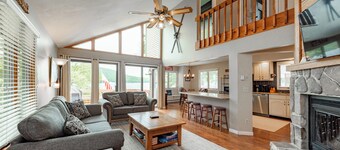 Smack Dab- Lakefront huis in Central Deep Creek Lake