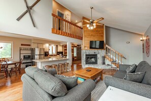 Smart TV, fireplace, DVD player, table football