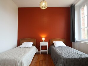 6 Schlafzimmer