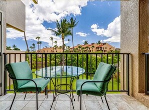 Outdoor dining - Hawaii Décor W/Kitchen, Lanai, WiFi–Kamaole Sands (KIHEI)