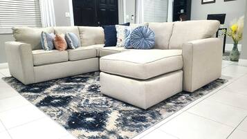 スマートテレビ、PC モニター、プリンター