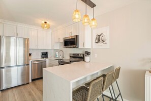 Fridge, microwave, oven, stovetop - Beachfront Beauty - Practically New 1BR Condo! Gulf Front At Perdido Skye (Pensacola)