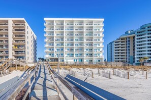 Exterior - Beachfront Beauty - Practically New 1BR Condo! Gulf Front At Perdido Skye (Pensacola)