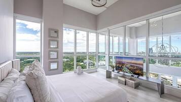 3 slaapkamers, een strijkplank/strijkijzer, wifi, beddengoed