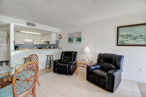 Interior - This super cute 1 bedroom 1 bath condo is located in the heart of Port Aransas! (Port Aransas)