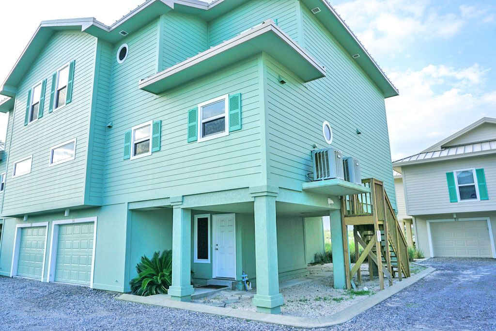 Beachy Gulf Front Townhome at Portside Villas #14! Close to Beach and Pool.