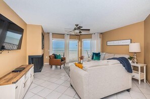 Smart TV, offices - A12- Villas of Clearwater Beach, Gulf-front condo (Clearwater Beach)