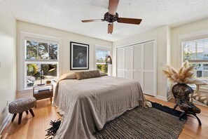 4 chambres, fer et planche à repasser, Wi-Fi gratuit, draps fournis