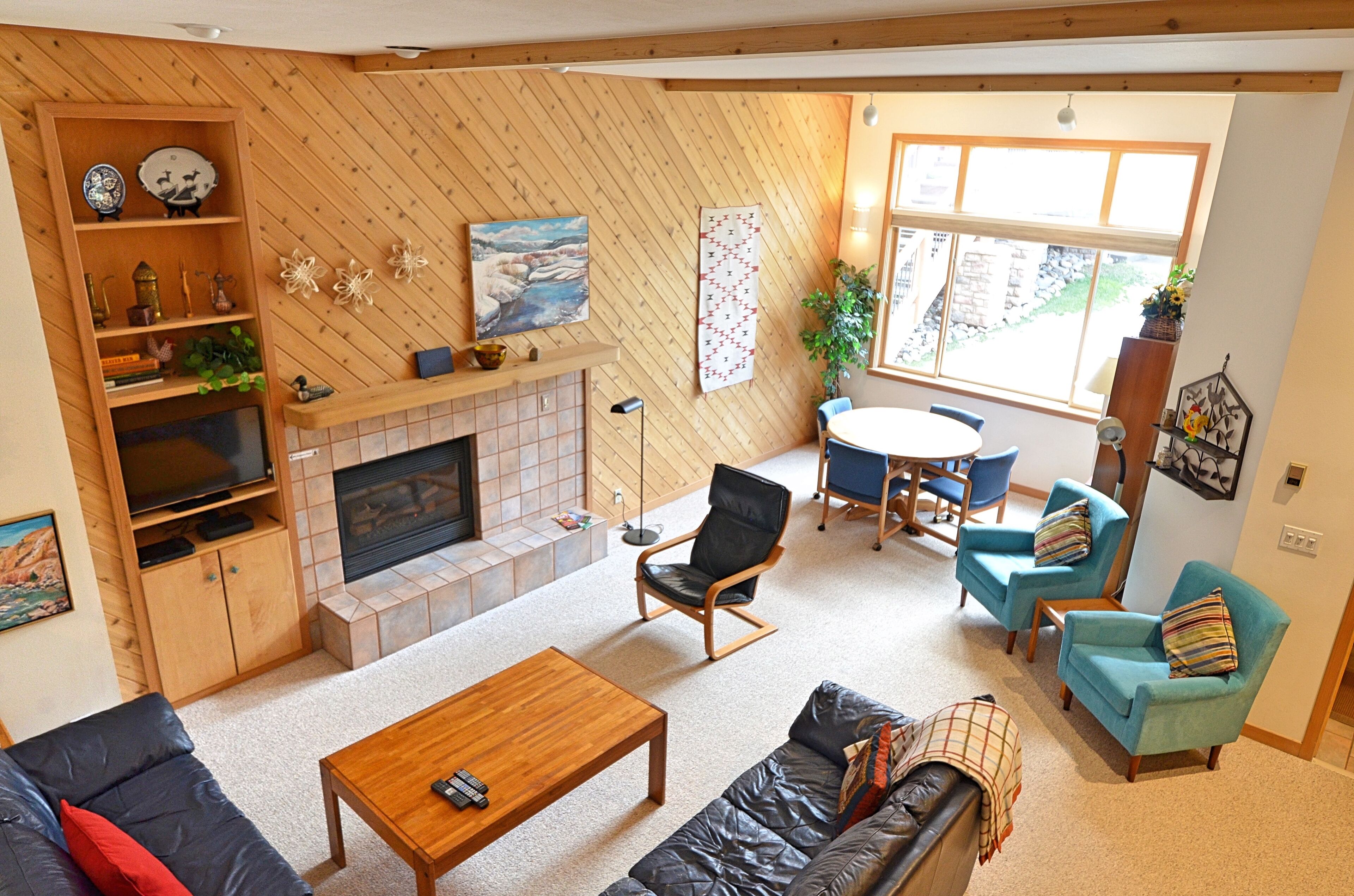 Amazing Ski in/ Ski out Cedars Townhouse in Breck-Short Walk to Main St.