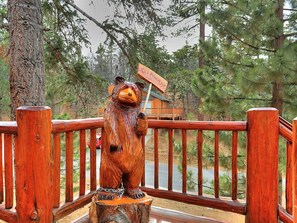 Exterior detail - Columbine Oak Retreat- Awesome Log Style Cabin W/Outdoor Spa and Snow Play!! (Big Bear City)