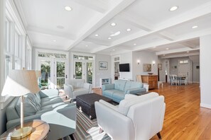 Smart TV, table football, ping pong