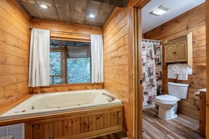 Jetted tub, towels