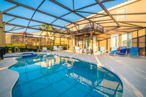 Pool - Solterra Resort Beautiful Pool Home, Spa, Lake View & Resort Amenities (Davenport)