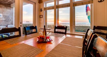 Dog-Friendly, Waterfront Bungalow Just Steps to the Sand and Waves