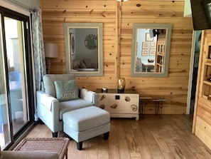 Smart TV, DVD player, books - BEACHFRONT COMPLEX-1st FLOOR & FULLY RENOVATED! (South Padre Island)