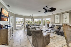 Smart-TV og DVD-spiller